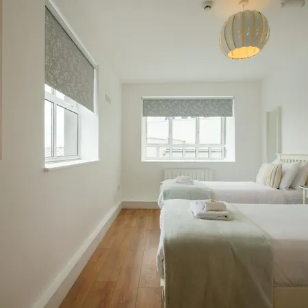 The Eyre Square Townhouse-2