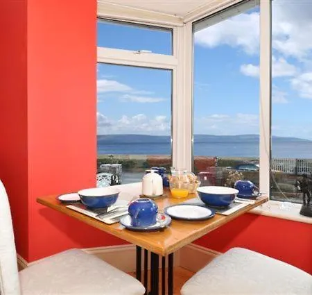 Claremount House B&B-3