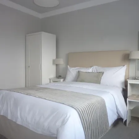 Westwinds Guestlodge-2