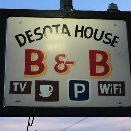 Desota House Bed And Breakfast-3