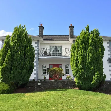 The Lodge B&B-3
